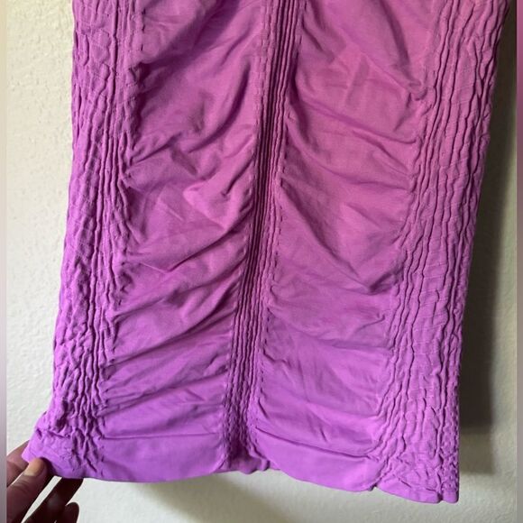 NWOT Nordstrom Zella Activewear Ruched Top - Small - Picture 3 of 5